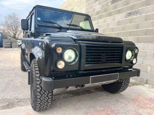 Defender 110 Puma 60ème Land Rover DEFENDER